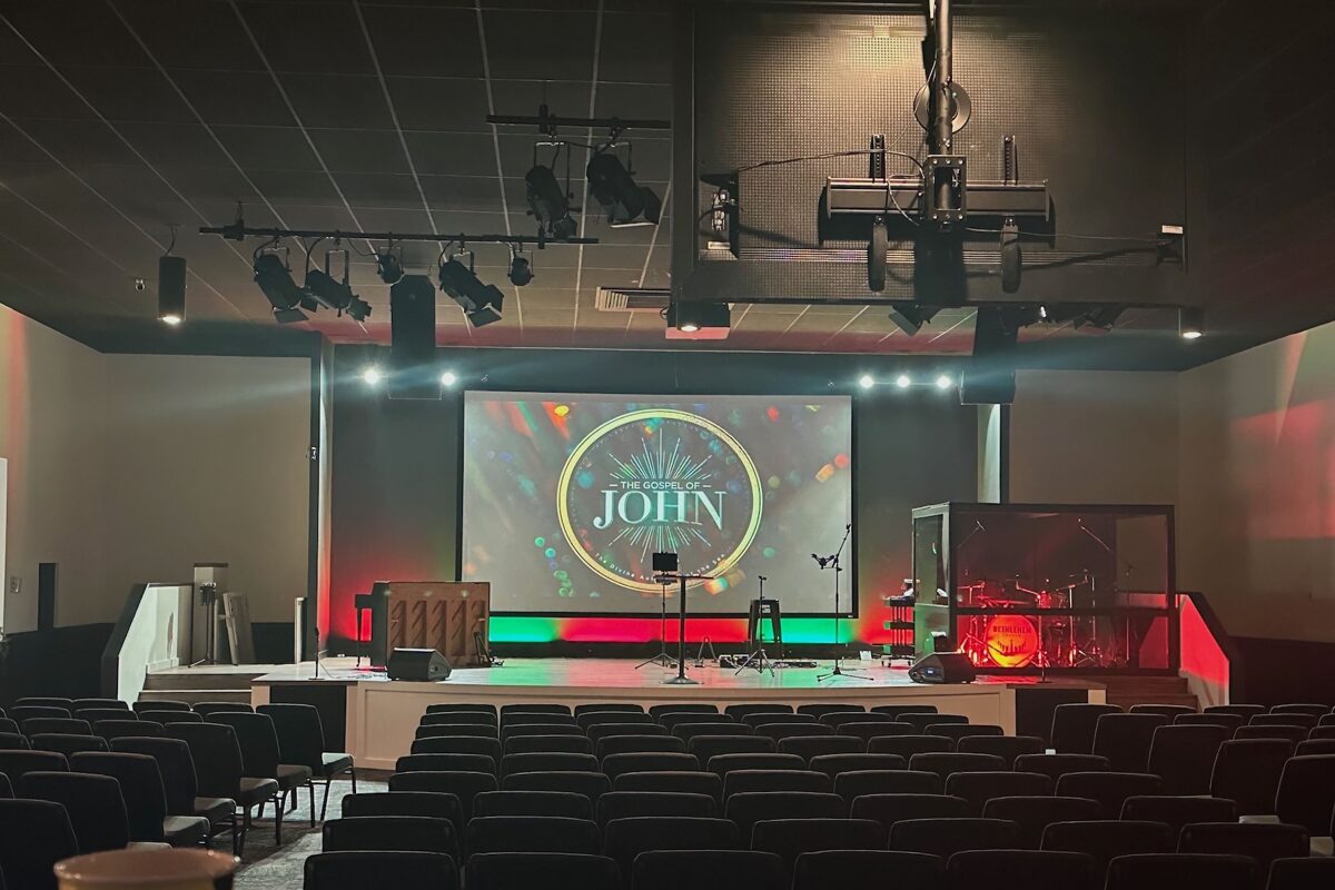 Predictable Performance and Volunteer-FriendlyOperation